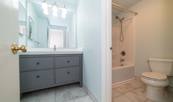 7814 WENDY RIDGE Ln, Annandale, VA 22003