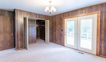4619 Whiteside Rd, Argyle, WI 53504
