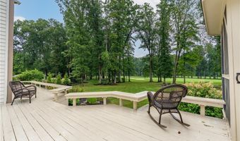 438 Club Dr, Aurora, OH 44202