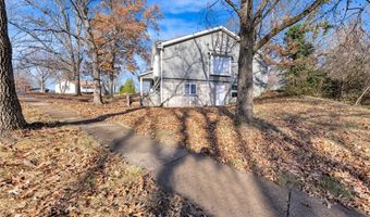 3 Newfield Ct, Ballwin, MO 63011