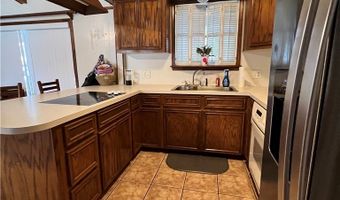 762 Glendale St, Alice, TX 78332