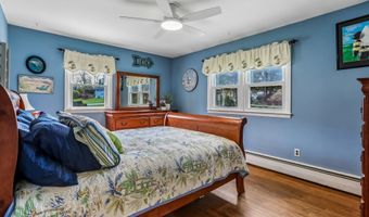 6 Country Ridge Rd, Danbury, CT 06811