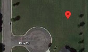 305 Pine Cir, Winthrop, MN 55396