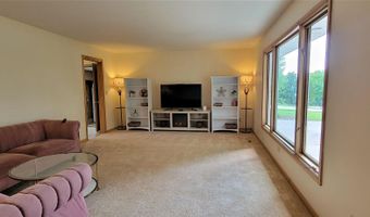 715 S Dodge St, Algona, IA 50511