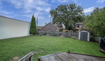 1208 N SUPERIOR St, Appleton, WI 54911