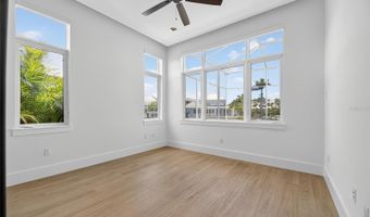 5718 TYBEE ISLAND Dr, Apollo Beach, FL 33572
