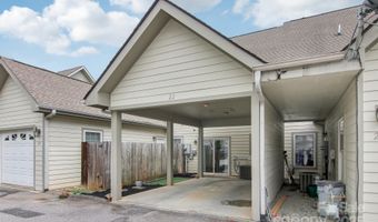 22 Rotunda Cir, Asheville, NC 28806