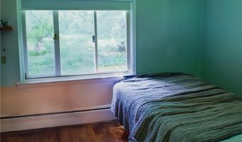 724 Greenville Ave, Johnston, RI 02919