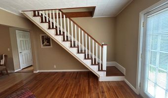 131 Lansworth Dr, Austinville, VA 24312