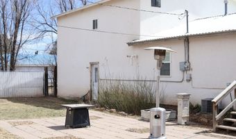 404 408 W 3rd St, Capitan, NM 88316