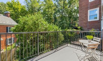 4819 28TH St S B, Arlington, VA 22206