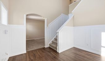 107 Walkabout Dr, Aberdeen, NC 28315