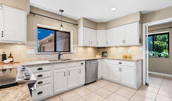 1431 Dietrich Oaks Dr, Ballwin, MO 63021
