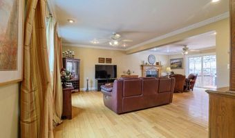 4 Panorama Dr, Alloway, NJ 07461