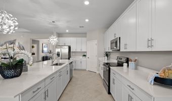 17315 Rocking Chair Ct, Alva, FL 33920