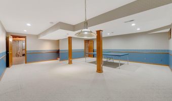 1102 Cabriolet Blvd, Auburn, IN 46706
