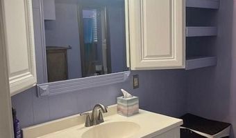 379 S High St, Austin, IN 47102