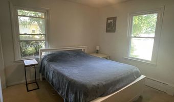 1004 Falkirk Rd, Alma, MI 48880