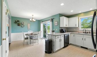 312 Canyon Dr, Auburn, IN 46706