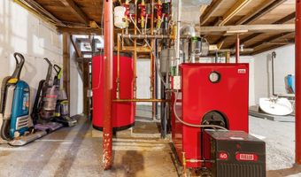 44 Mary Carroll St, Auburn, ME 04210