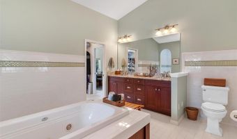 18525 LAKE Rd, Altoona, FL 32702