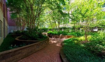 820 N POLLARD St 511, Arlington, VA 22203
