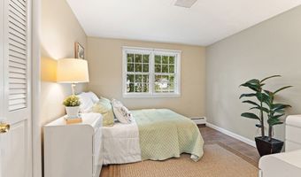 3 Hickory Ln, Andover, MA 01810