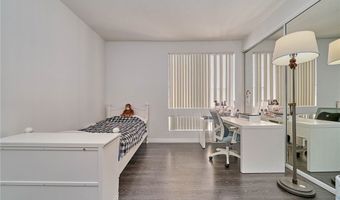 1927 Glendon Ave 201, Los Angeles, CA 90025