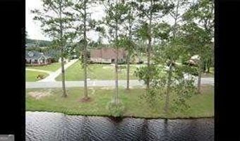 220 Lake Shore Dr, Alma, GA 31510