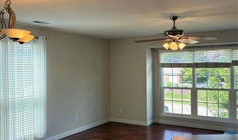 1323 Holgate Holgate Dr B, Ballwin, MO 63021