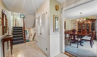 30 Arlton Ave, Allendale, NJ 07401