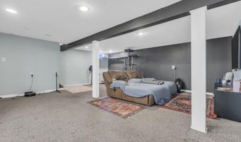 916 Beachwood Blvd, Beachwood, NJ 08722