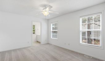 145 Pecan Ln, Aberdeen, NC 28315