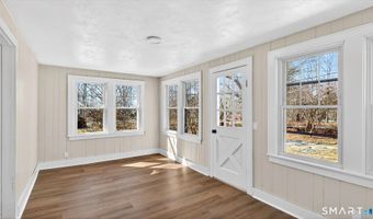 56 West St, Bolton, CT 06043