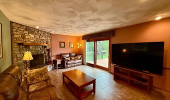 14 Beechwood Ct, Batesville, IN 47006