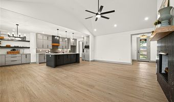 21 Ayton Ln, Bella Vista, AR 72714