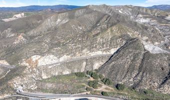 12571 Capra, Agua Dulce, CA 91390