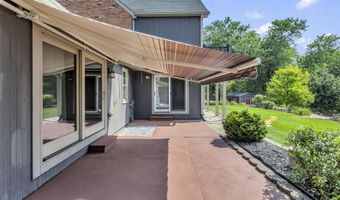 1780 Williamsburg Dr, Adrian, MI 49221