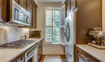 944 N COLUMBUS St, Alexandria, VA 22314