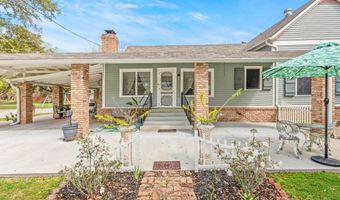 8916 Eastwood Dr, Abbeville, LA 70510