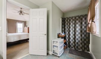 1010 Oakhill Ave, Attleboro, MA 02703