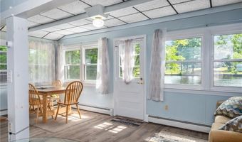 187 Lakehurst Dr, Coventry, RI 02816