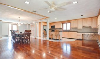 206 Shun Pike, Johnston, RI 02919