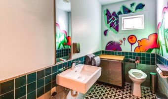 74 A Montauk Hwy, Amagansett, NY 11930