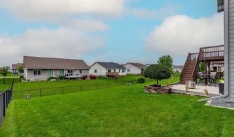 4116 NW Applewood St, Ankeny, IA 50023