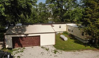 8360 Club Ln, Alma, IL 62807