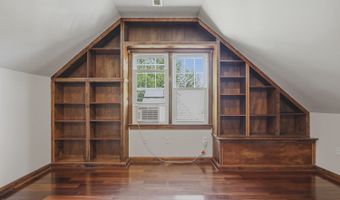 1748 Town Home Dr, Apex, NC 27502