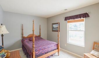 1136 Stewarton, Cincinnati, OH 45102