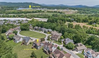 33 Stone House Rd, Arden, NC 28704