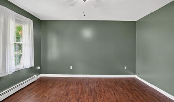126 Rogers Rd, Barnstead, NH 03225